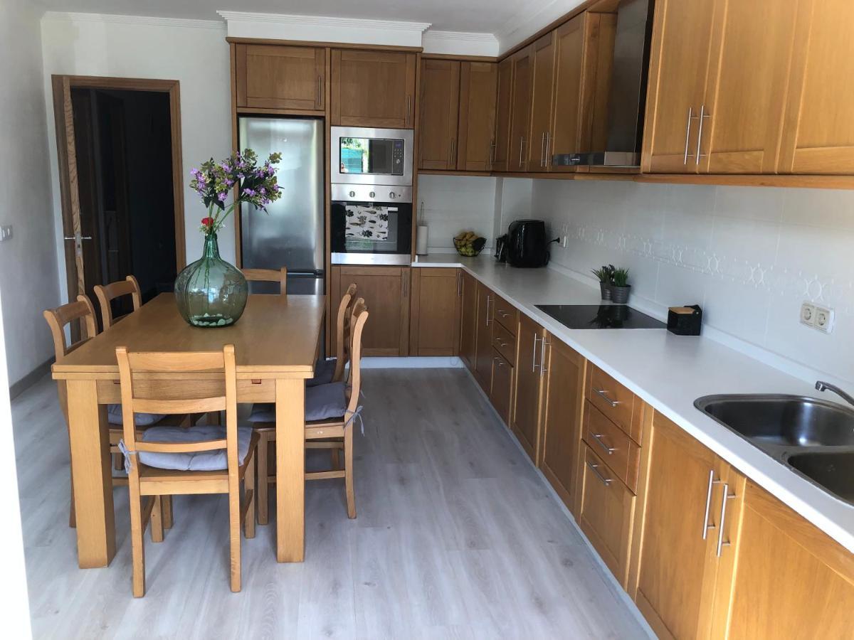 Vivienda Amplia Y Luminosa A Escasos Metros De La Playa De Cangas. Экстерьер фото